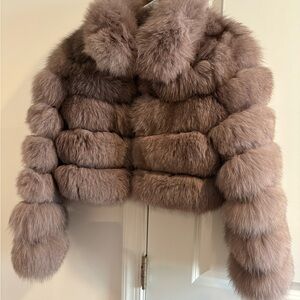 Luxurious Fur Jacket in gray